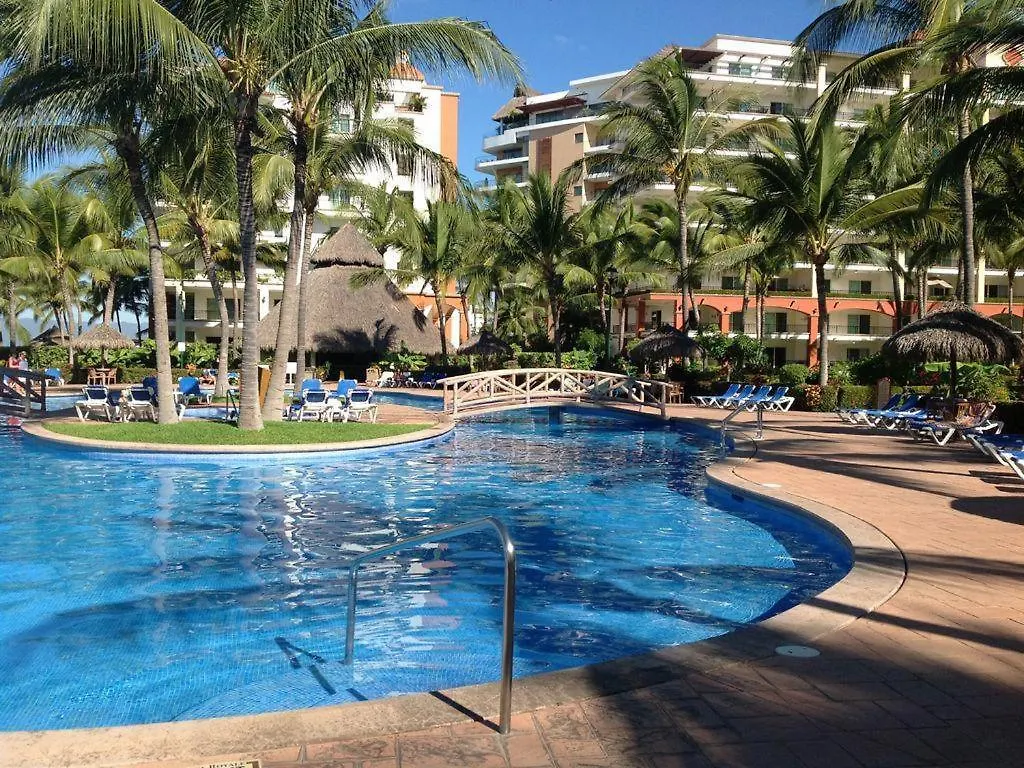 One Bed 2 Bath, At Playa Royale Condo 3102, Free Wifi Nuevo Vallarta